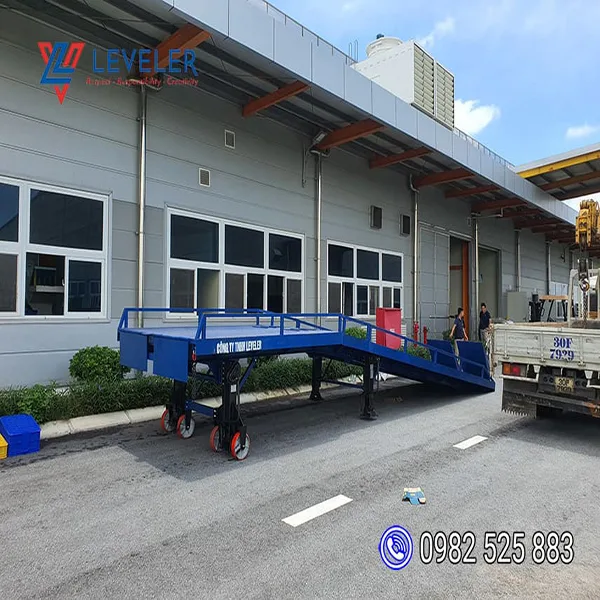 Cầu dẫn xe nâng có lan can | An toàn – Bền bỉ – Chuẩn tải trọng | LEVELER